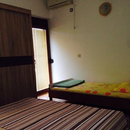Apartments Svorcan Budva Oda fotoğraf